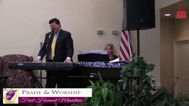 LIVE PRAISE -  What Do You Think About Jesus
